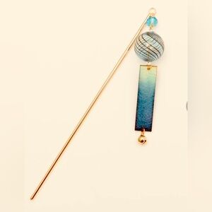 Kanzashi Gunjo (Ultramarine Hairpin)